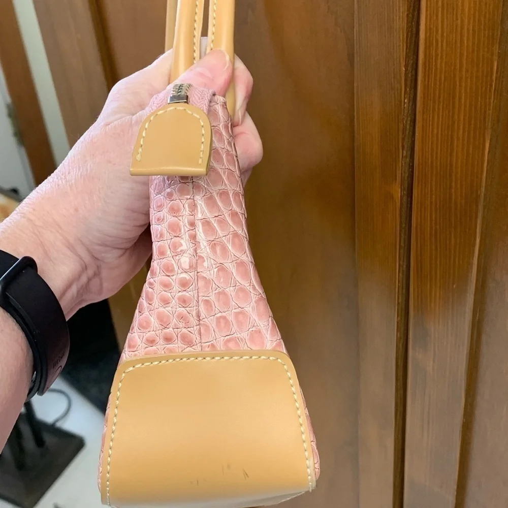 BCBG Girls faux alligator baguette small shoulder purse bag  10Lx6H barbie